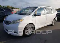 2011 Toyota SIENNA photo