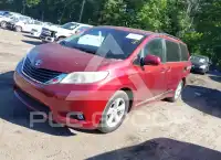 2011 Toyota SIENNA фото