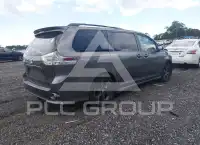 2011 Toyota SIENNA фото