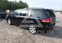 2011 Toyota SIENNA фото
