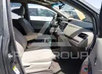 2011 Toyota SIENNA фото