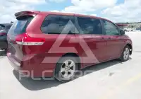 2011 Toyota SIENNA фото