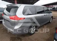 2011 Toyota SIENNA фото