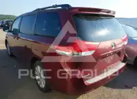 2011 Toyota SIENNA фото