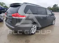 2011 Toyota SIENNA фото