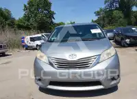 2011 Toyota SIENNA фото