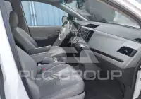 2011 Toyota SIENNA фото