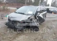 2011 Toyota SIENNA фото