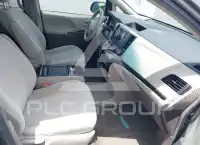 2011 Toyota SIENNA фото