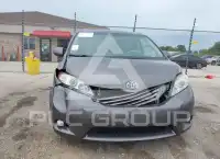 2011 Toyota SIENNA фото