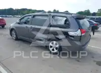 2011 Toyota SIENNA фото