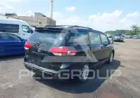 2011 Toyota SIENNA фото