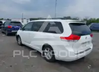 2011 Toyota SIENNA фото