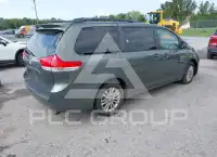 2011 Toyota SIENNA фото
