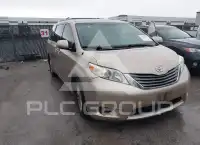 2011 Toyota SIENNA photo