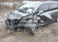 2011 Toyota SIENNA фото