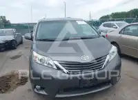2011 Toyota SIENNA фото
