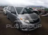2011 Toyota SIENNA фото
