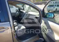 2011 Toyota SIENNA фото