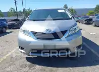 2011 Toyota SIENNA фото