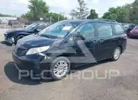 2011 Toyota SIENNA фото