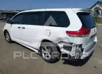 2011 Toyota SIENNA фото