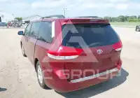 2011 Toyota SIENNA фото