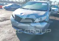 2011 Toyota SIENNA фото