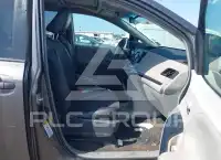 2011 Toyota SIENNA фото