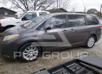 2011 Toyota SIENNA фото