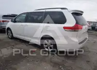 2011 Toyota SIENNA фото