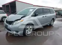 2011 Toyota SIENNA фото
