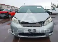 2011 Toyota SIENNA фото