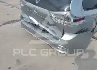 2011 Toyota SIENNA photo