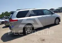 2011 Toyota SIENNA фото