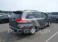 2011 Toyota SIENNA фото