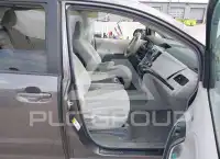 2011 Toyota SIENNA фото