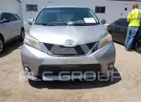 2011 Toyota SIENNA фото