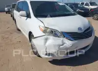 2011 Toyota SIENNA фото