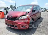 2011 Toyota SIENNA фото