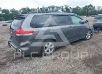 2011 Toyota SIENNA фото