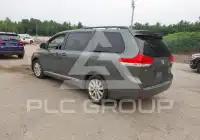 2011 Toyota SIENNA фото