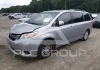 2011 Toyota SIENNA фото