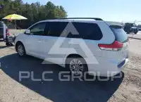 2011 Toyota SIENNA фото
