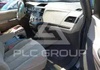 2011 Toyota SIENNA фото