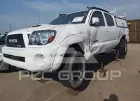 2011 Toyota TACOMA photo