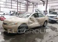 2011 Toyota CAMRY фото