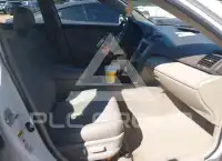 2011 Toyota CAMRY фото