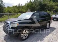 2011 Toyota SEQUOIA фото