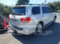 2011 Toyota SEQUOIA фото